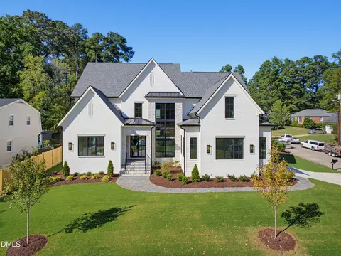 Exterior - 413 Pinecroft Dr, Raleigh, NC 27609 photo 4 of 15