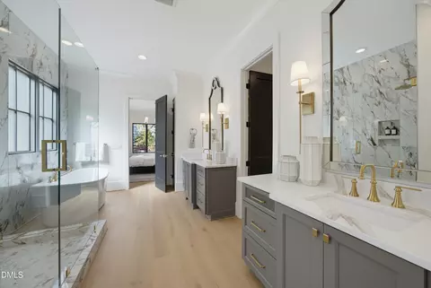 Bath - 413 Pinecroft Dr, Raleigh, NC 27609 photo 8 of 8