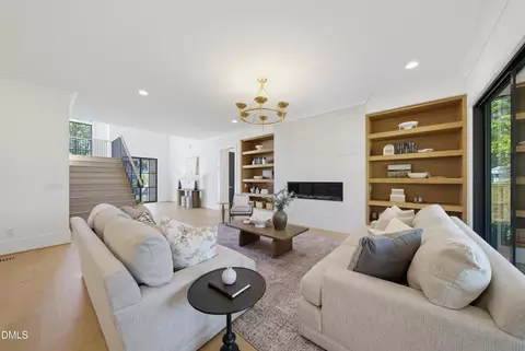Living - 413 Pinecroft Dr, Raleigh, NC 27609 photo 2 of 4