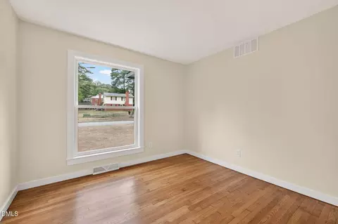 Bedroom - 4612 Radcliff Rd, Raleigh, NC 27609 photo 4 of 4
