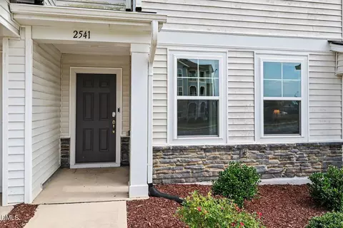 2541 Kasota Ln, Raleigh, NC 27610