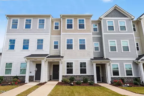 2541 Kasota Ln, Raleigh, NC 27610