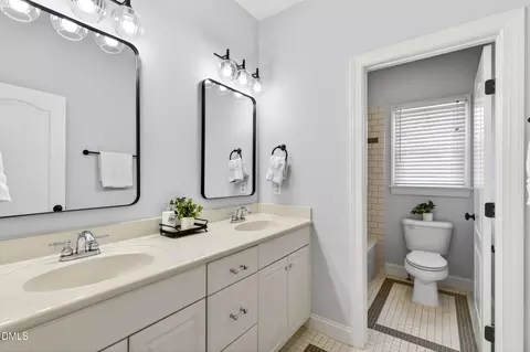 Bath - 2837 Cameron Pond Dr, Cary, NC 27519 photo 4 of 5