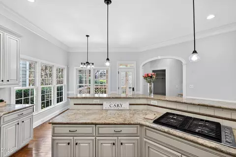 Kitchen - 2837 Cameron Pond Dr, Cary, NC 27519 photo 7 of 8