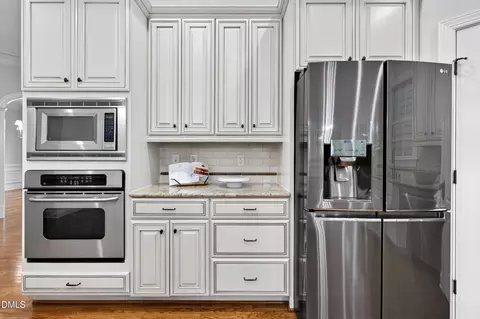 Kitchen - 2837 Cameron Pond Dr, Cary, NC 27519 photo 3 of 8