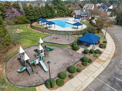 View/Area - 2837 Cameron Pond Dr, Cary, NC 27519 photo 4 of 8