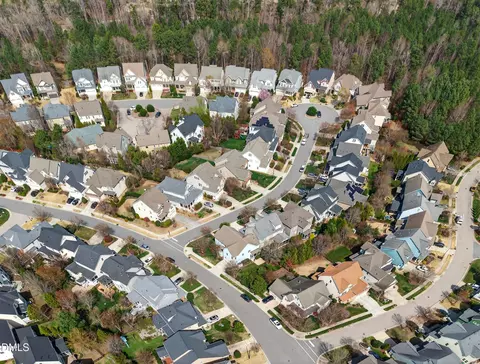 View/Area - 2837 Cameron Pond Dr, Cary, NC 27519 photo 2 of 8