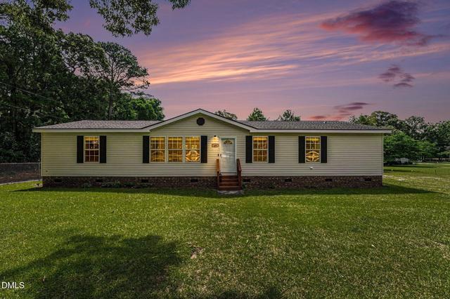 694 John Lee Rd, Dunn, NC 28334