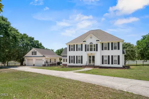 7000 Scarlett Ln, Garner, NC 27529