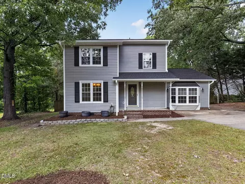 102 Greenwood Cir, Smithfield, NC 27577