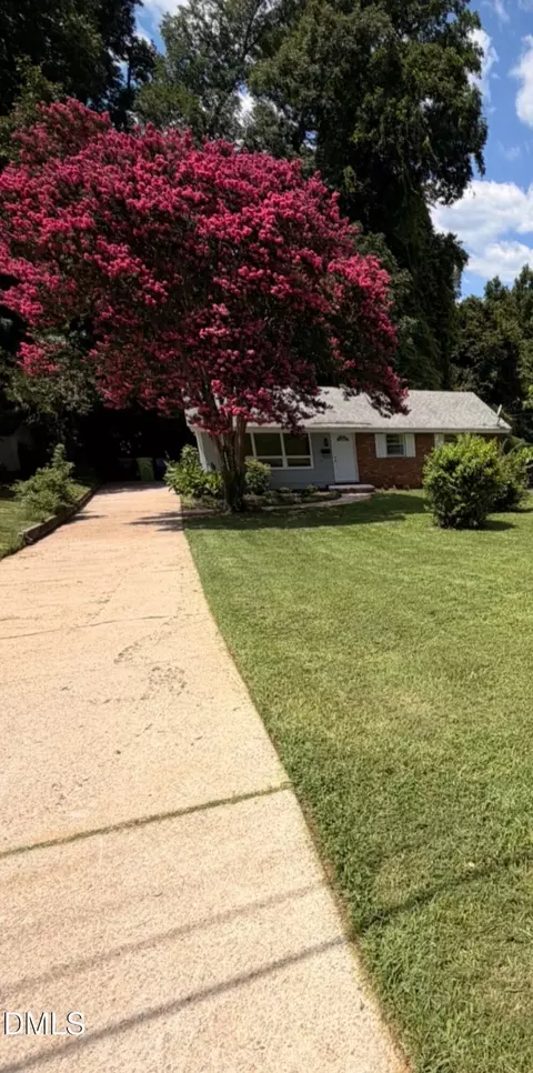 1513 N King Charles Rd, Raleigh, NC 27610