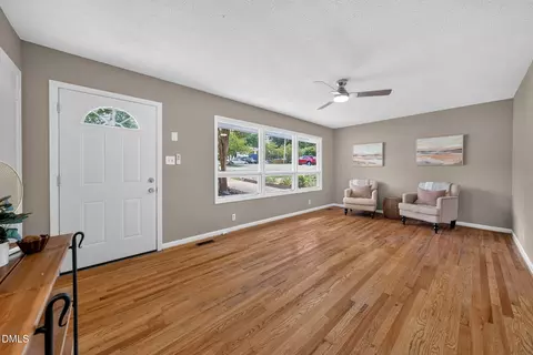 1513 N King Charles Rd, Raleigh, NC 27610