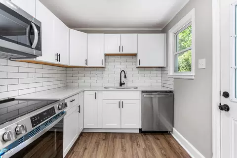 Kitchen - 609 E Maynard Ave, Durham, NC 27704 photo 3 of 3