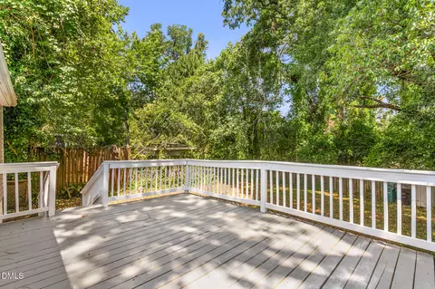 Exterior - 609 E Maynard Ave, Durham, NC 27704 photo 5 of 8
