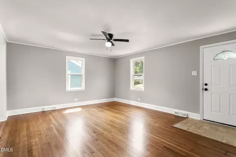 Living - 609 E Maynard Ave, Durham, NC 27704 photo 2 of 4