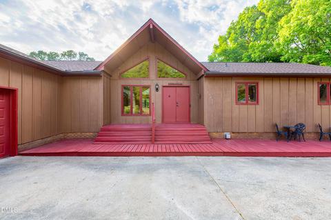 2301 Quail Dr, Graham, NC 27253