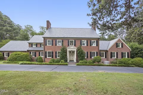 1 Lakeside Dr, Henderson, NC 27536