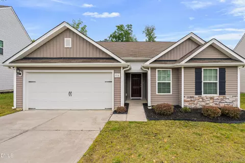 116 Brisk Dr, Zebulon, NC 27597