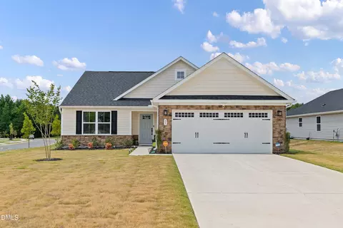 11 Artesa Ct, Fuquay Varina, NC 27526