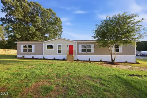 3920 Mckethan St, Wade, NC 28395