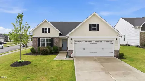 82 Coble Farms Pl, Fuquay Varina, NC 27526