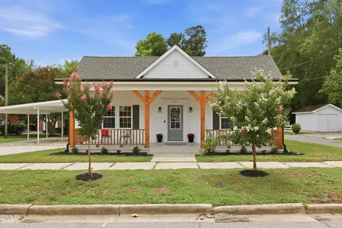 213 W Parrish Dr, Benson, NC 27504