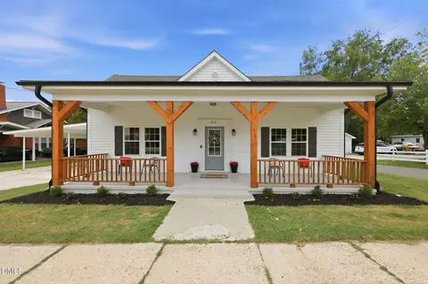 213 W Parrish Dr, Benson, NC 27504