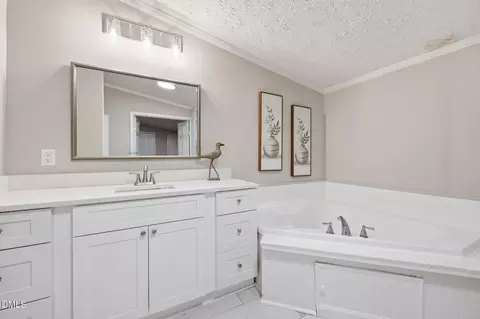 Bath - 10100 Green Path Rd, Dunn, NC 28334 photo 4 of 5