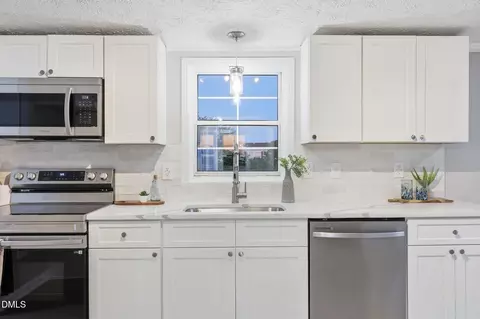 Kitchen - 10100 Green Path Rd, Dunn, NC 28334 photo 1 of 4