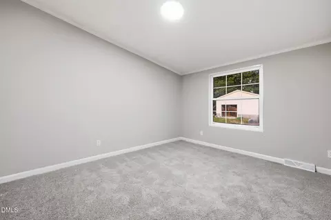 Bedroom - 10100 Green Path Rd, Dunn, NC 28334 photo 6 of 7