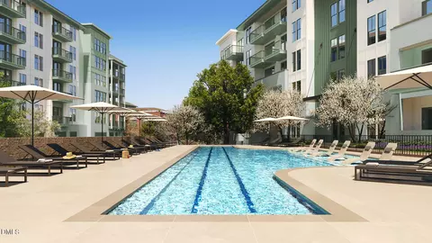 211 S Creek Xing #614, Chapel Hill, NC 27516