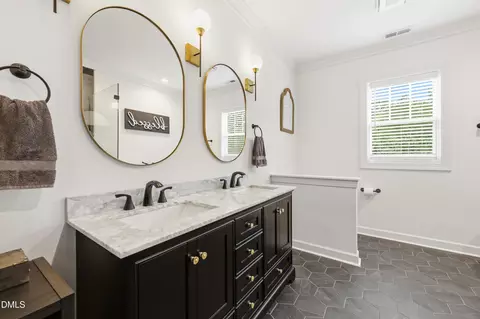 Bath - 72 Edes Ct, Cameron, NC 28326 photo 2 of 7