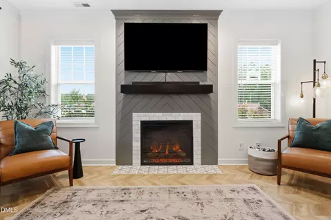 Living - 72 Edes Ct, Cameron, NC 28326 photo 2 of 4