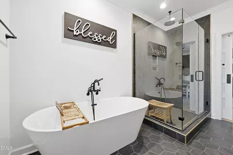 Bath - 72 Edes Ct, Cameron, NC 28326 photo 4 of 7