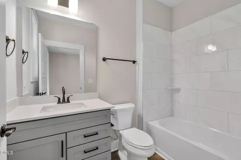 507 Plumleaf Ln, Durham, NC 27703 photo 8