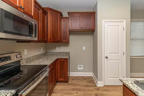 Kitchen - 282 Sunfish St, Smithfield, NC 27577 photo 2 of 7