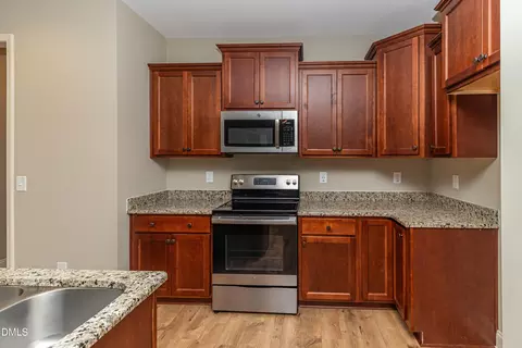 Kitchen - 282 Sunfish St, Smithfield, NC 27577 photo 4 of 7