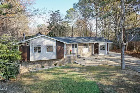 5829 Sandstone Dr, Durham, NC 27713