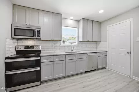 Kitchen - 1007 Grant St, Durham, NC 27701 photo 8 of 8