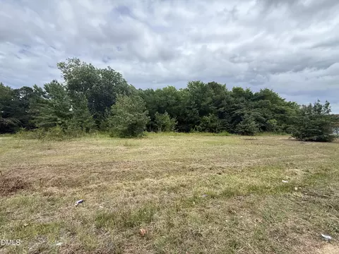 264 N 15th St, Erwin, NC 28339 photo 4