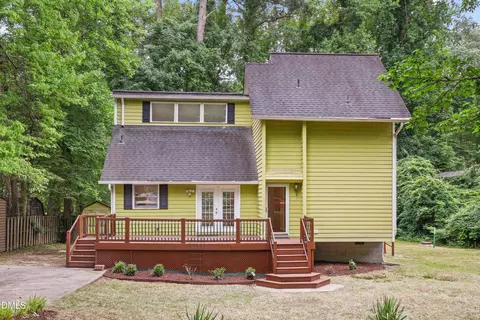 1017 Stonehedge Ave, Durham, NC 27707