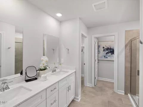 Bath - 1500 Hatteras Rd, Durham, NC 27703 photo 1 of 2