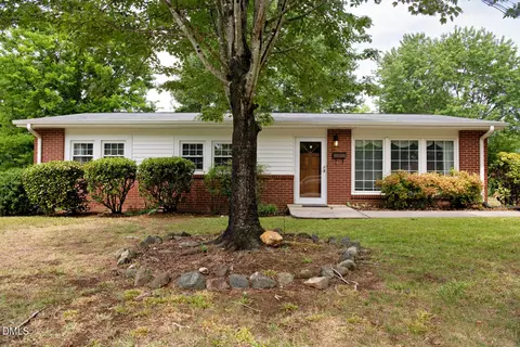 731 Oakgrove Dr, Graham, NC 27253