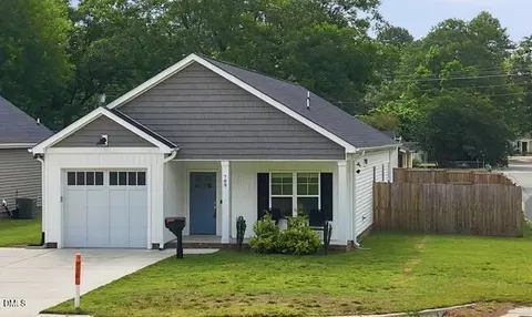 709 S Pollock St, Selma, NC 27576