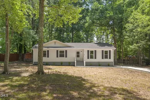 809 Royal Oaks Dr, Durham, NC 27712