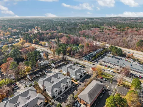 View/Area - 929 Morreene Rd #A23, Durham, NC 27705 photo 4 of 12