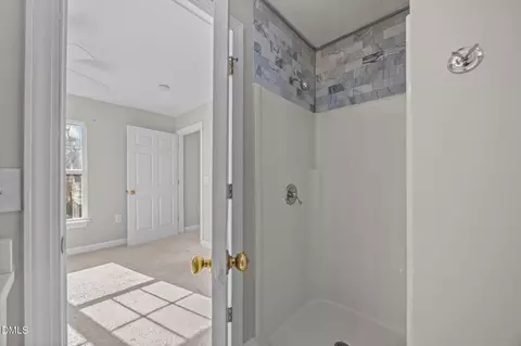 Bath - 929 Morreene Rd #A23, Durham, NC 27705 photo 6 of 6