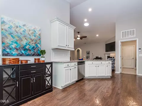Kitchen - 648 Hiddenbrook Dr, Durham, NC 27703 photo 4 of 6
