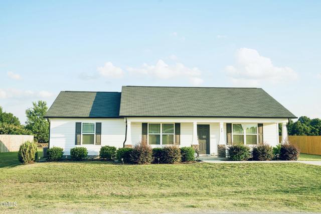 79 Beaver Tavern Dr, Benson, NC 27504