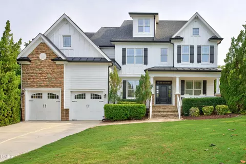115 Woodland Ridge Ct, Cary, NC 27519